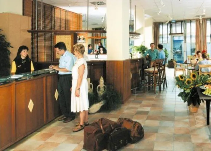 Nord By Campanile Hotel 3*